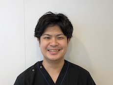 歯科医師　横尾　宗弥